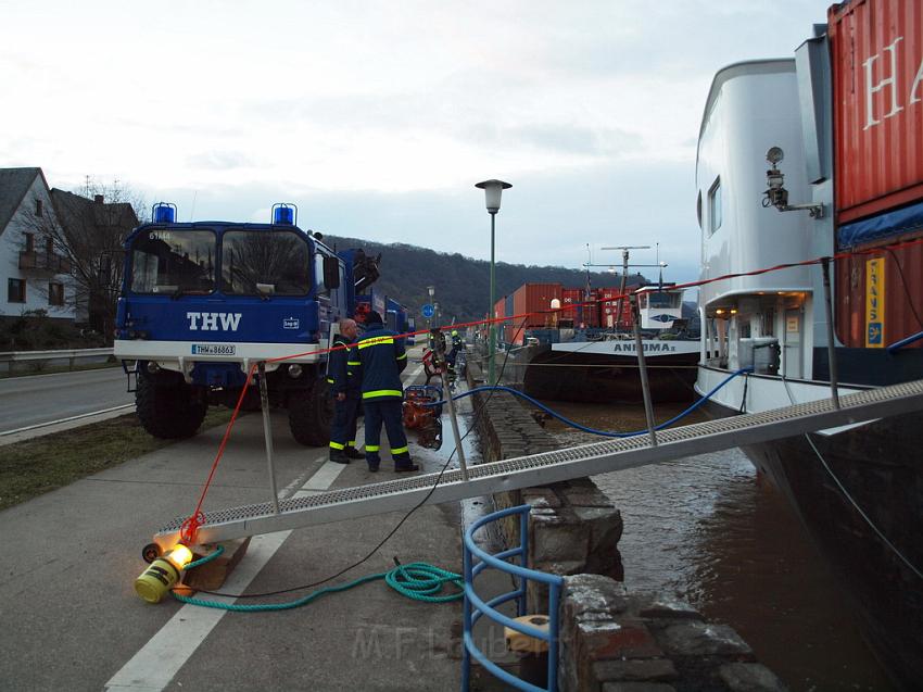 Schiff gesunken St Goarhausen Loreley P420.jpg